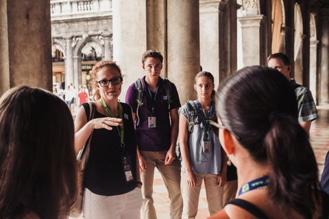 Venezia: Basilica di San Marco con Terrazza e Palazzo DucaleVenezia: Basilica di San Marco con terrazza e Palazzo Ducale