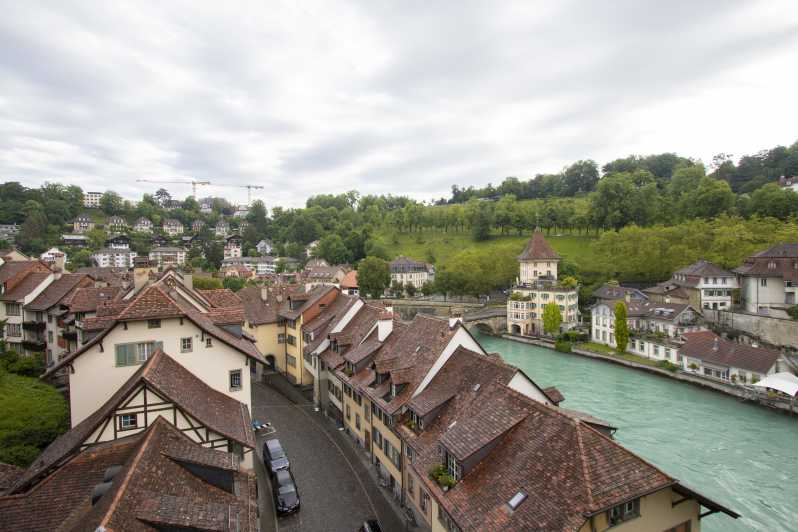 Bern: Exclusive Private Architecture Tour with a Local