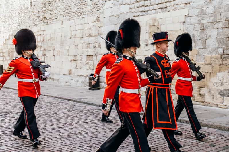 Tower of London: Early Access Tour with Opening Ceremony | GetYourGuide