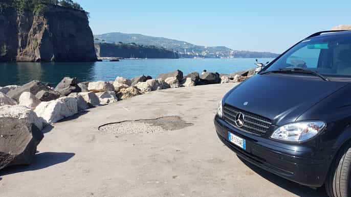 transfer from naples to amalfiravello with tour of pompeii