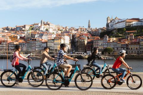 Porto: Excursão de Bicicleta Elétrica Destaques da Cidade