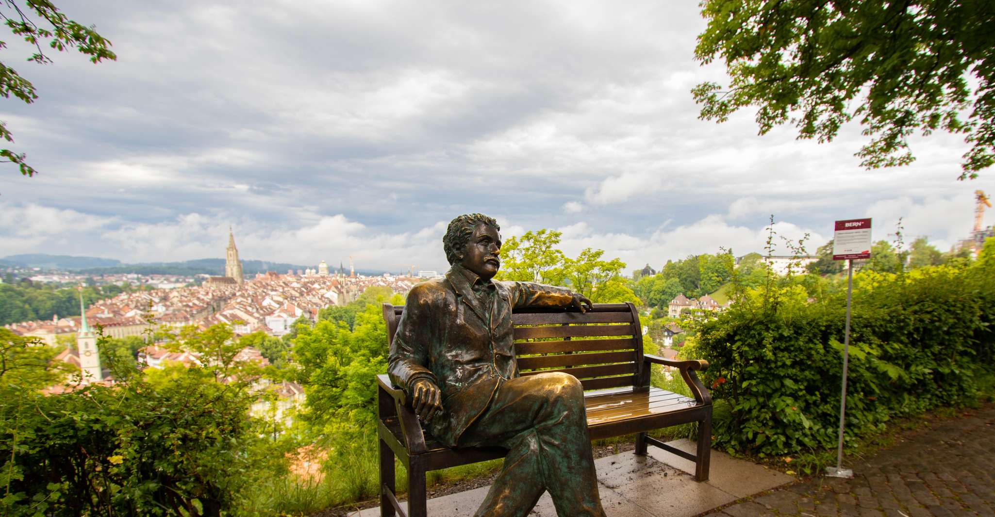 Explore a melhor visita guiada de Berna com um Local - Hizvo