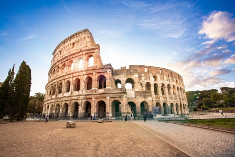 Rome: Small Group Colosseum and Ancient Rome Tour in German