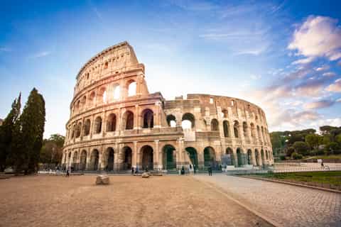 Roma: excursão em grupo pequeno ao Coliseu com acesso prioritário