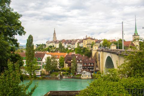 Halte die schönsten Spots von Bern mit einem Einheimischen fest