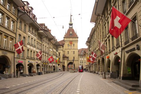 Halte die fotogensten Spots von Bern mit einem Einheimischen fest