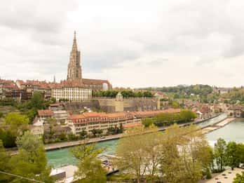 Bern: Private Exclusive History Tour with a Local Expert