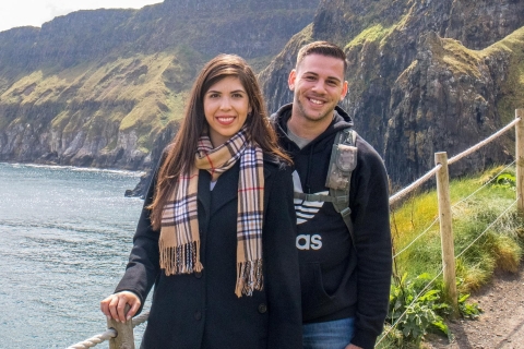 Dublin: Panoramische dagtour van de Giant's CausewayVertrek vanaf het toeristenbureau aan Suffolk Street
