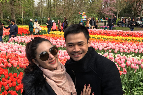 Amsterdam: Keukenhof Tulip Garden and Giethoorn Experience