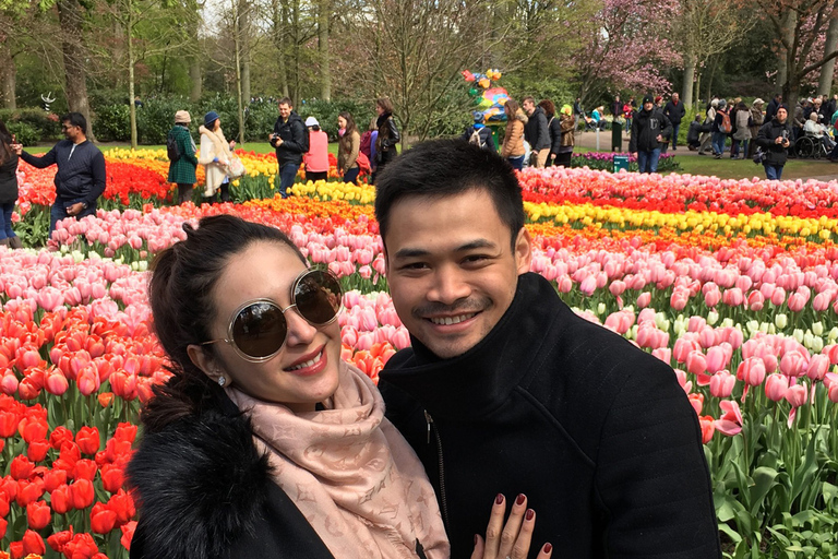 Amsterdam: Keukenhof Tulip Garden and Giethoorn Experience