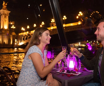 Paris: Valentine's Day Dinner Cruise on the Seine River