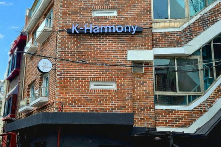 Seoul: Minhwa Painting Workshop in Itaewon