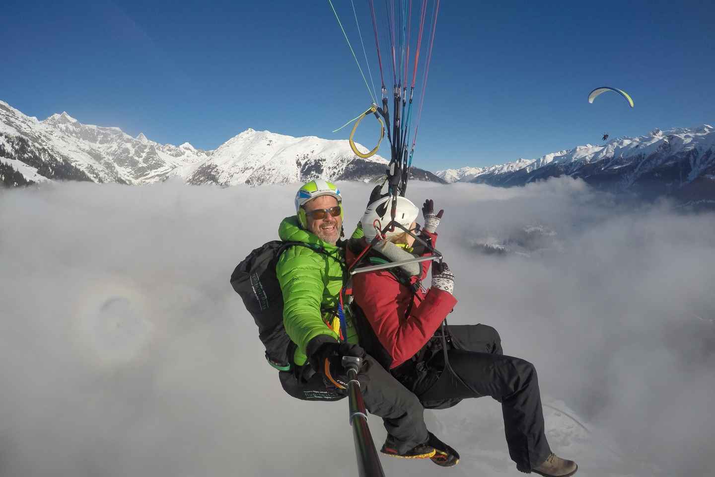 알레치 아레나: 패러글라이딩 체험