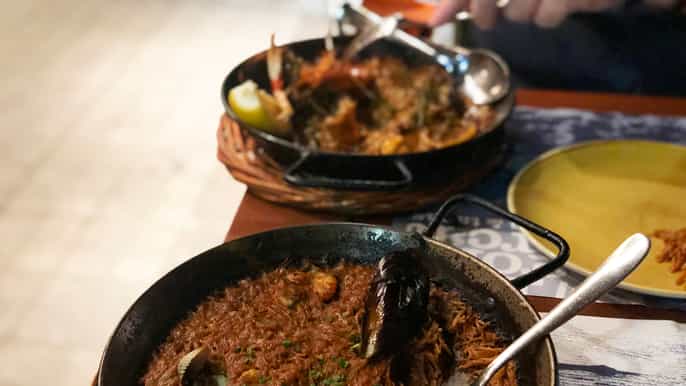 barcelone tapas vin et dîner dans le quartier gothique