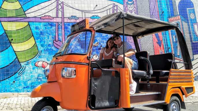 lisboa visita guiada ao tuktuk