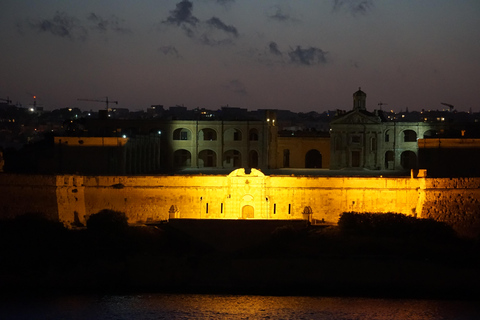 Valletta efter mörkrets inbrott: Spökvandring och brott