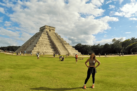 Ab Cancún: Tagestour nach Chichén Itzá mit Mittagessen