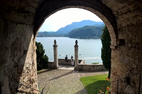 Lugano : Capturez les endroits les plus photogéniques avec un local