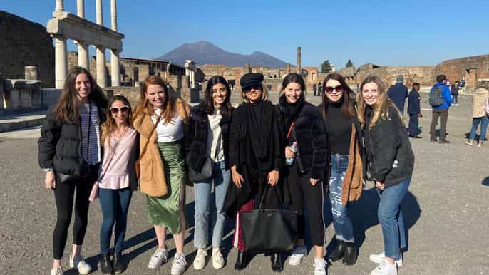 from rome pompeii allinclusive tour with live guide