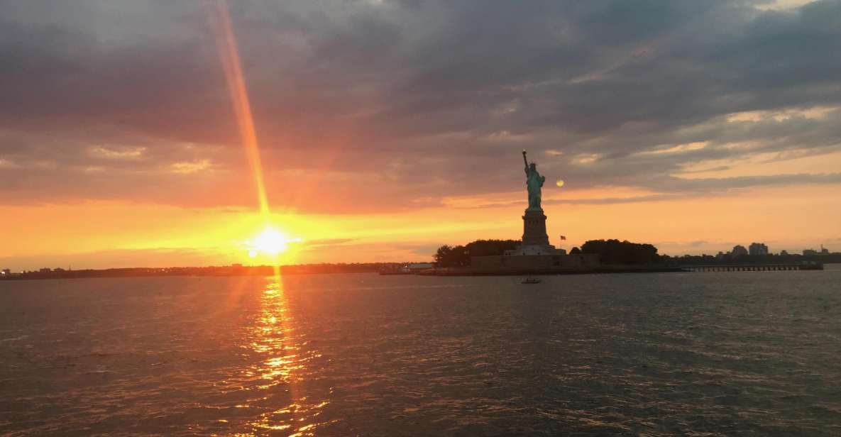 New York: crociera al tramonto con Statua della Libertà