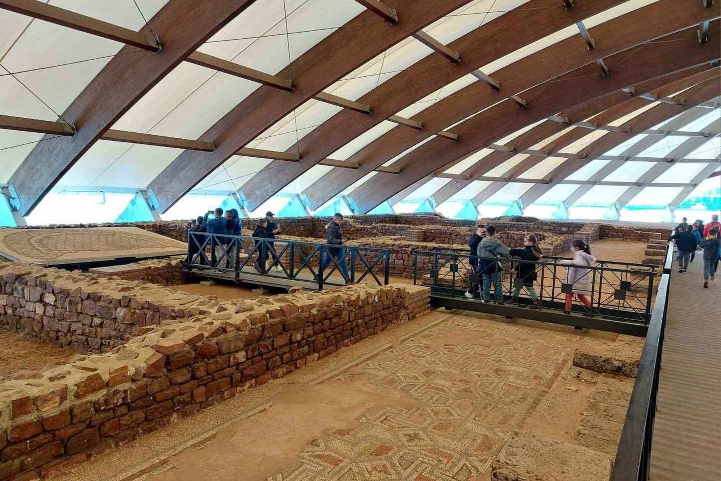 Nis City Tour: Full-Day Trip from Sofia