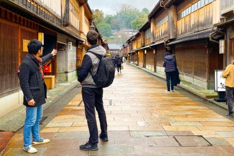 Kanazawa: Samurai and Geisha District Walking Tour