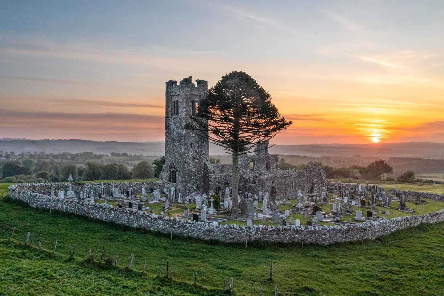 Dublin: Boyne Valley & Slane Distillery Private Tour