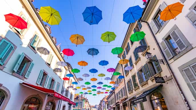 geneva guided city and carouge tour