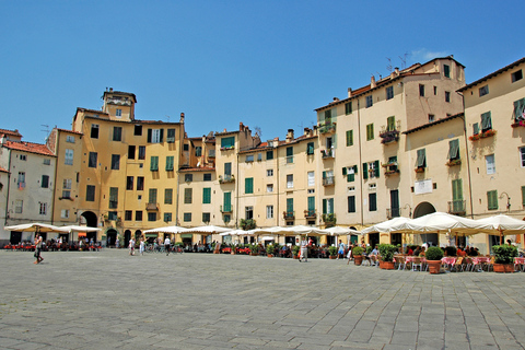 Vanaf Livorno (cruisehaven): busvervoer naar Pisa en LuccaVervoer met rondwandeling in Lucca