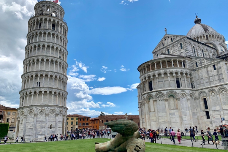 La Spezia: Excursión de un día a Pisa y LuccaTraslado con visita a pie en Lucca