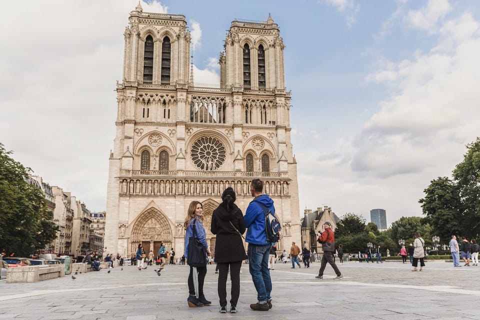 París Visita a la Isla de la Cité crucero y entrada a la Sainte