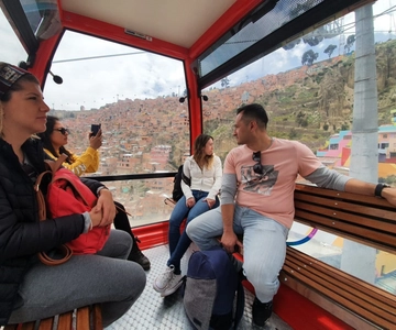 La Paz: passeio de teleférico, cemitério, xamã e El Alto