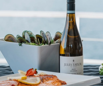 Marlborough: Full-Day Wine and Seafood Tour with Cruise