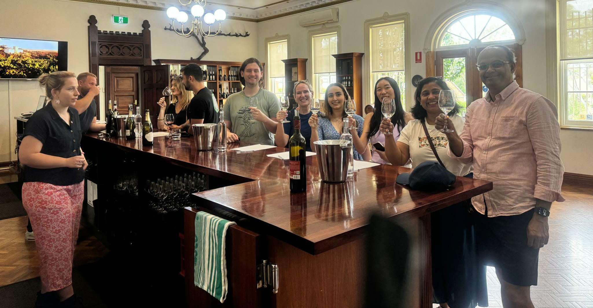 De Adelaide, Barossa Valley Food and Wine Tour - Hizvo