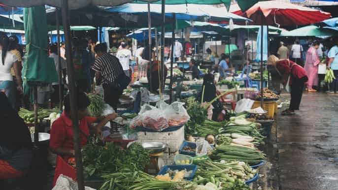 desde khao lak mercado pequeña amazonía y cascadas