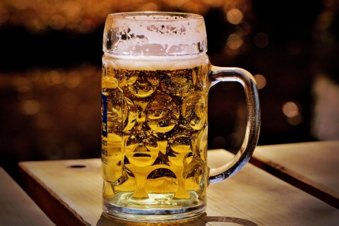 Varsovia: tour privado de degustación de cerveza polacaCata de cerveza privada de 2 horas