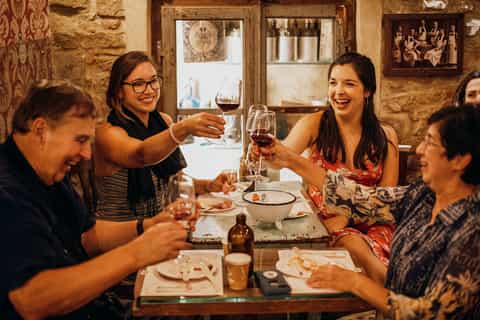 Cene alrededor de Florencia: una experiencia de comida y vino por la noche