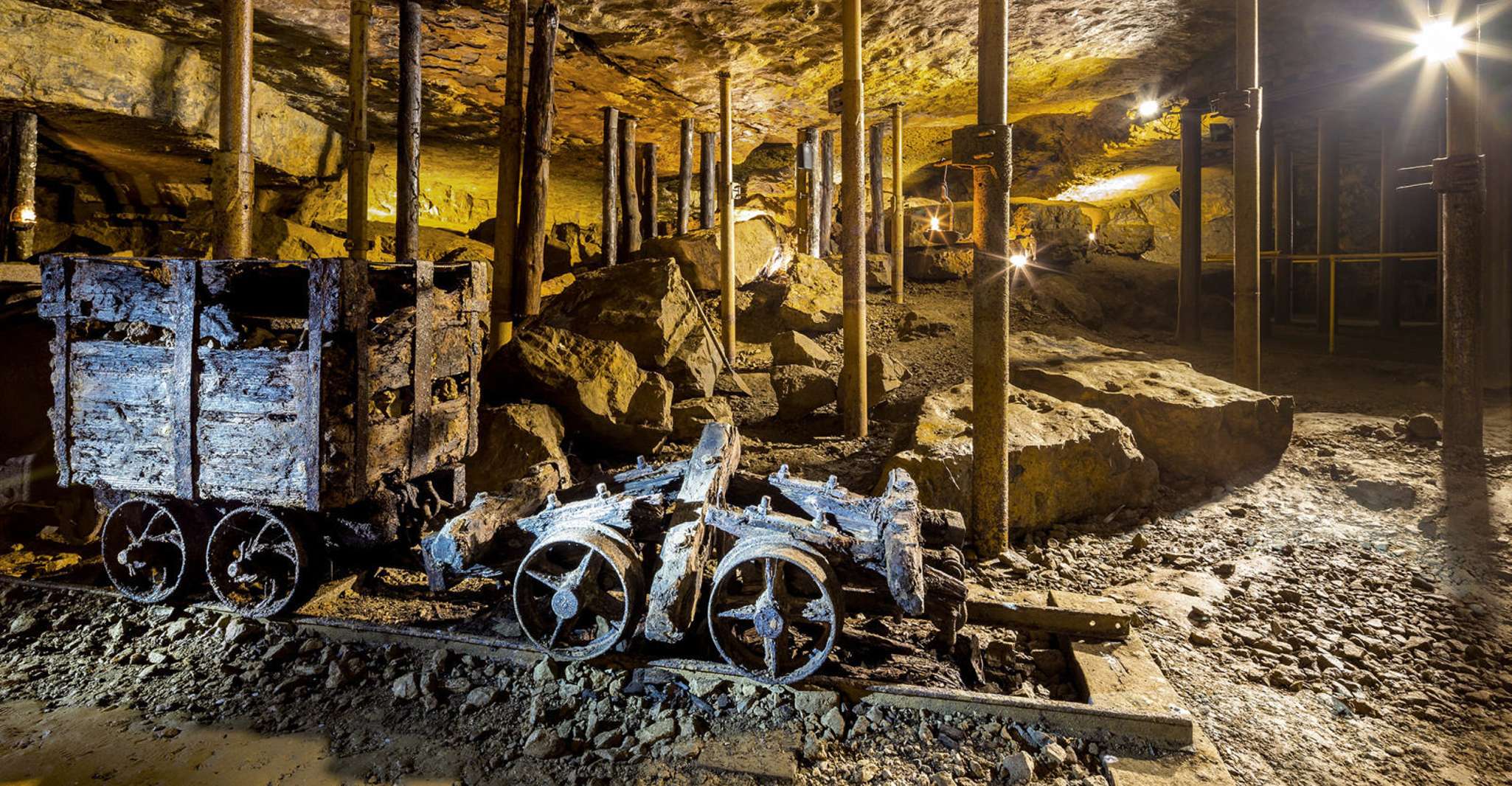Suitetrails - Katowice Industrial Center & Silver Mine in Tarnowskie Gory