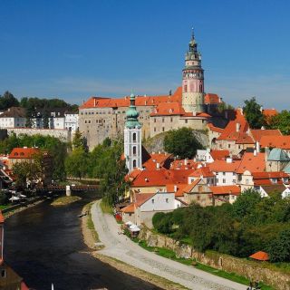 Prague: Sightseeing Transfer to Passau via Cesky Krumlov