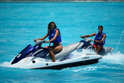 Cancun: Waverunner w lagunie NichupteCancun: godzinna wypożyczalnia Waverunner w lagunie Nichupte