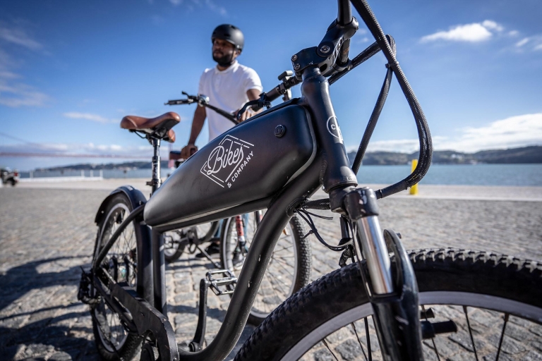 Lissabon: fietstocht van 3 uur langs de rivier naar BelémLissabon: tocht van 3 uur per elektrische fiets - Frans