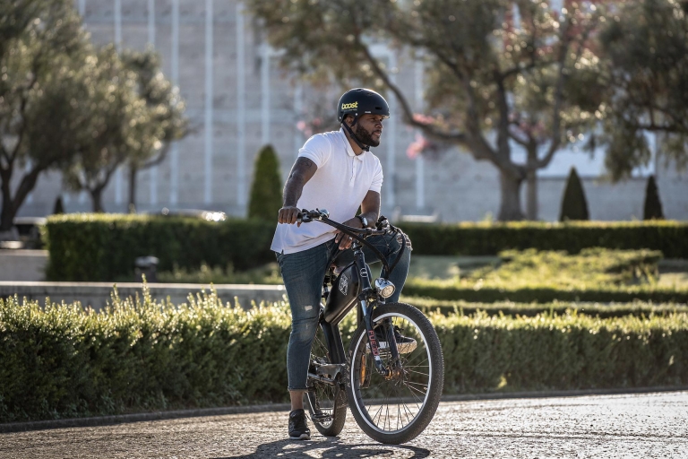 Lisbonne : balade de 3 h à vélo le long de la rivièreLisbonne : 3 h à vélo électrique en français