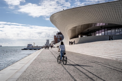 Lissabon: Radtour am Fluss nach BelémLissabon: 3-stündige E-Bike-Tour auf Englisch