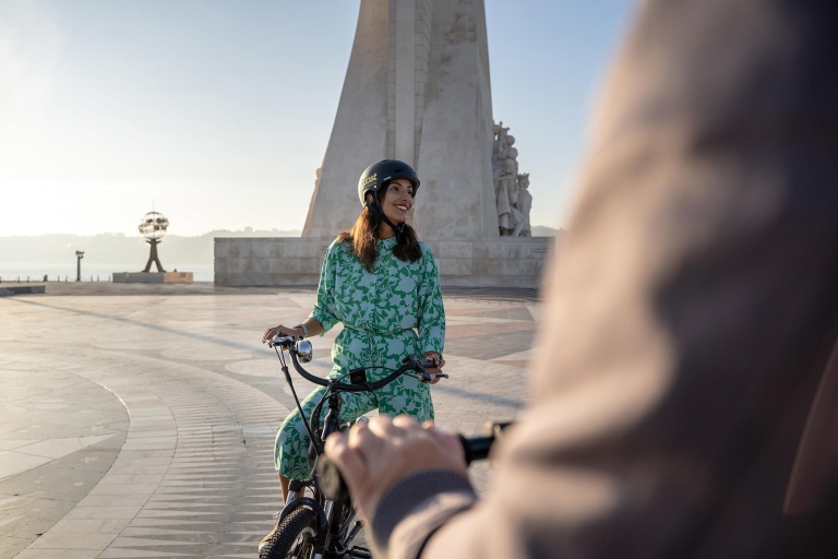 Lizbona: 3-godzinna wycieczka rowerowa nad rzeką do BelémLizbona: 3-godzinny rower elektryczny po angielsku
