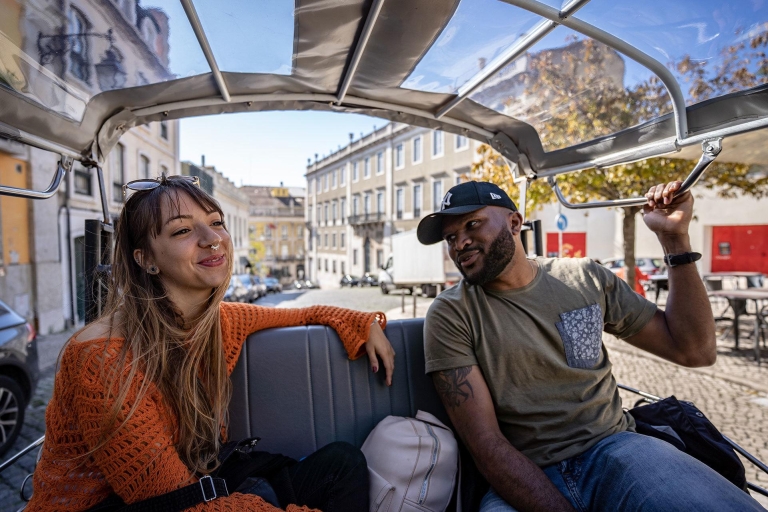 Lisbonne : parcours de 2 h du tram 28 en tuk-tuk écologiqueVisite en portugais