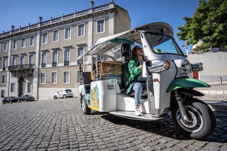 Lisbon: Guided Tuk-Tuk Tour Along the Historic Tram Line 28