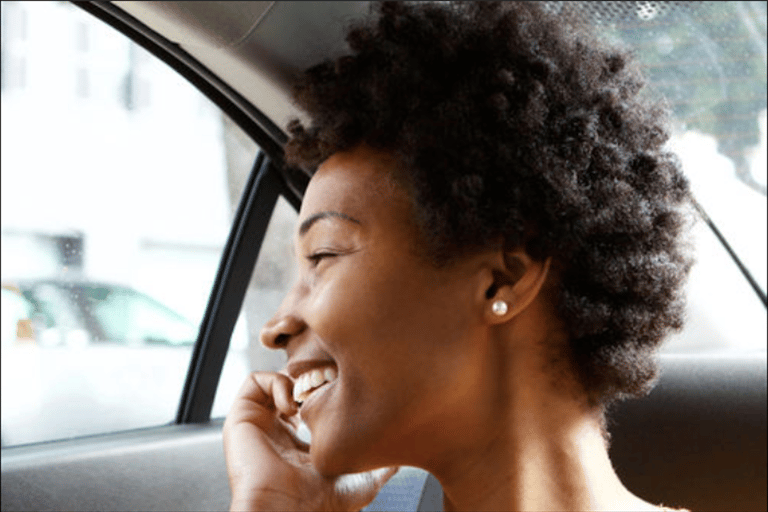 Z lotniska w Dakarze do prywatnego transferu St Louis