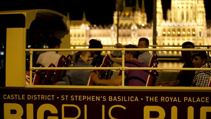 budapest panoramic sightseeing nighttime bus tour