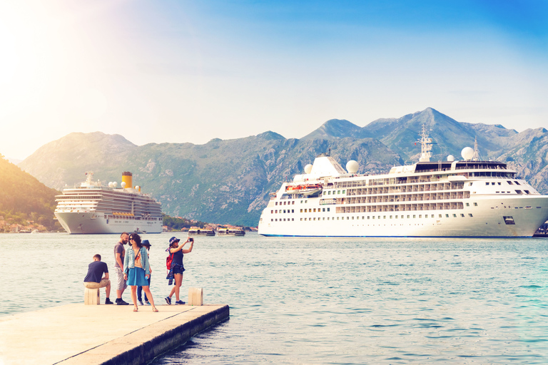 San Antonio Port: Pre- or Post-Cruise Activities From San Antonio Port - Transfer Santiago Hotels or Airport