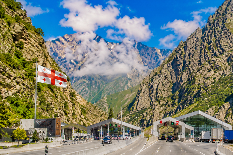 Tbilisi: Kazbegi & Georgian Military Road Private Tour